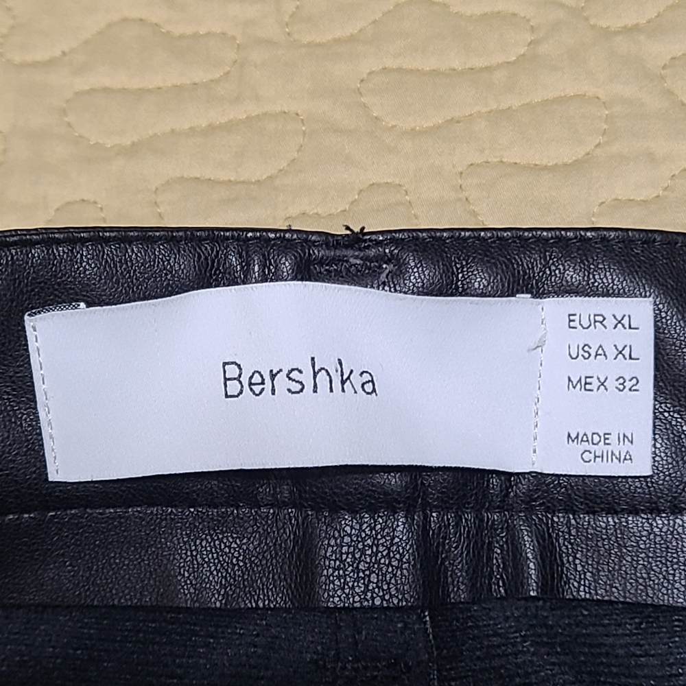 Bershka faux leather straight leg trouser pants size XL - Picture 7 of 16